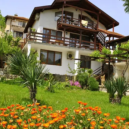 Art Capitain 3* Sinemoretz